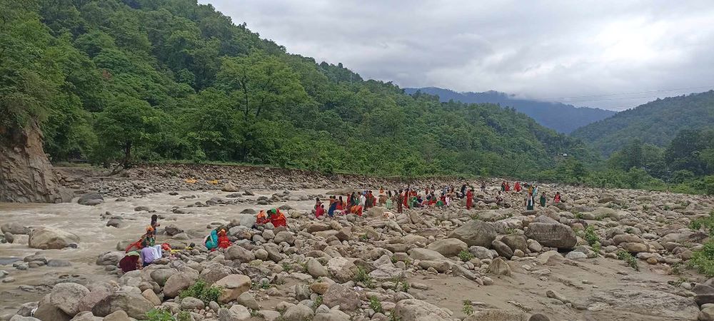 श्रावणको पहिलो सोमबार गोदावरी धाममा भक्तजनहरुको भिड (तस्बिरहरु)